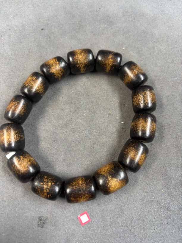 811沉木桶珠手串