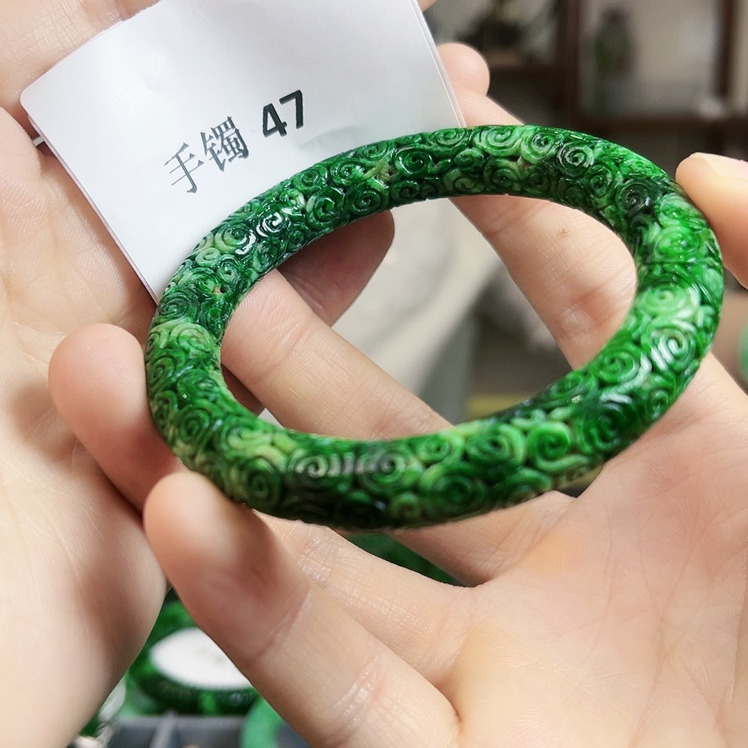 翡翠手镯未镶嵌手镯57.5