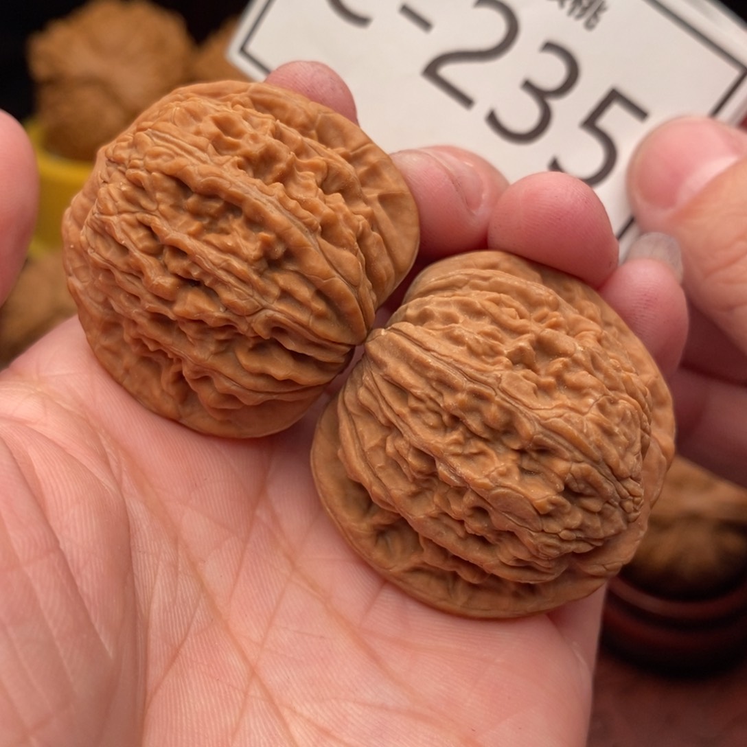 文玩核桃把件汉高楼36