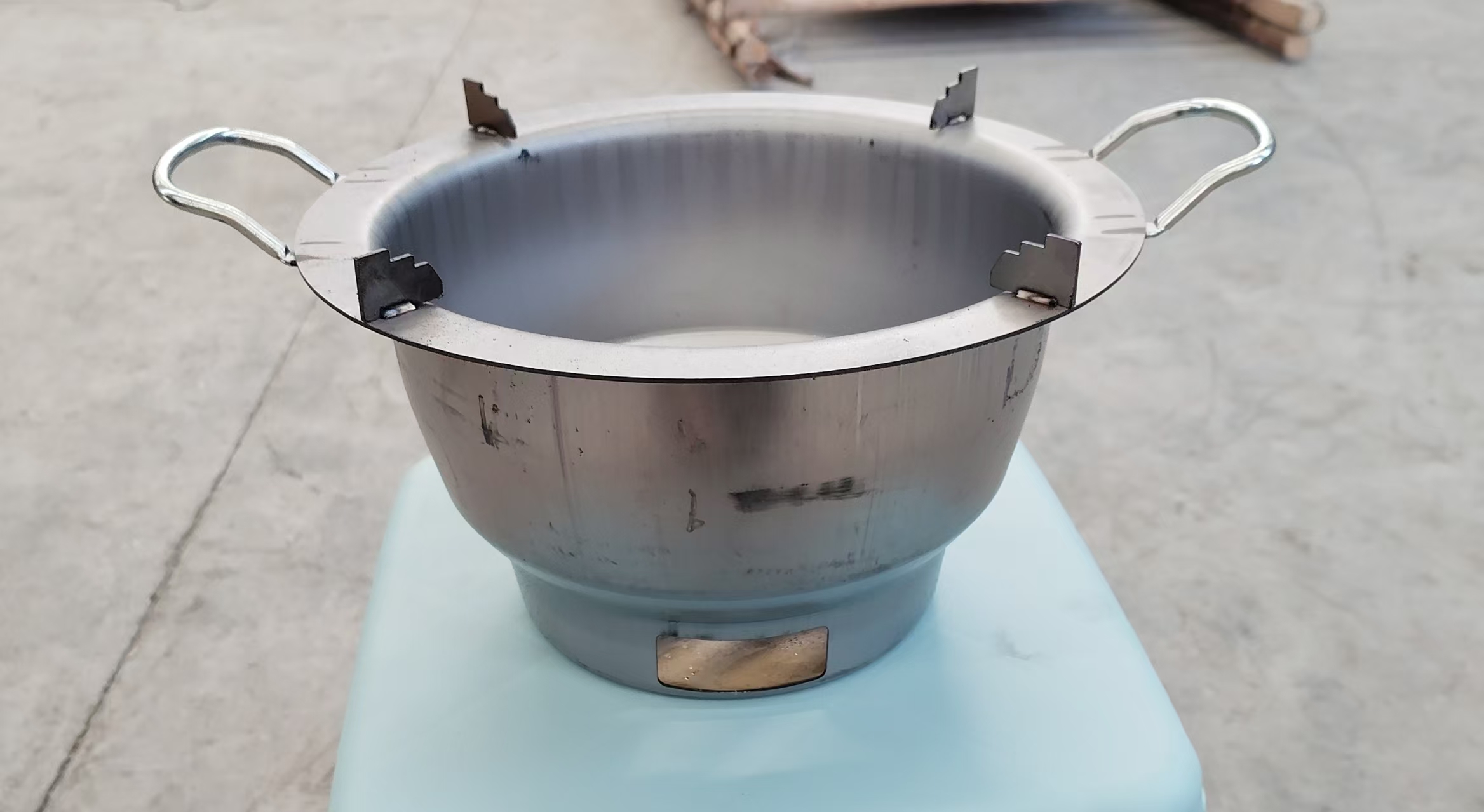 耐高温双耳一体柴火炉适用于户外烧烤酒席桌专用小火