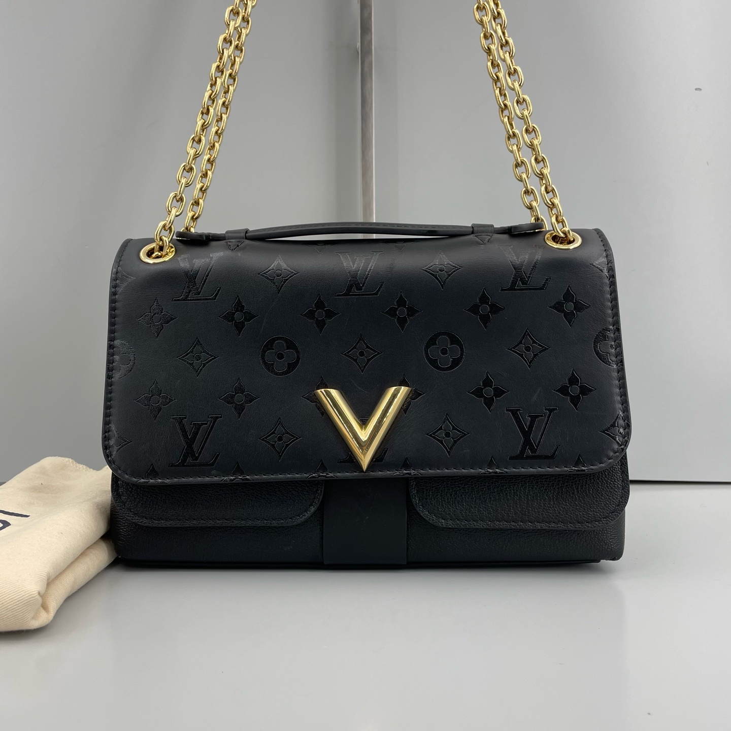 95新 LouisVuitton/路易威登 优选/VeryChain黑色压纹邮差包25×16
