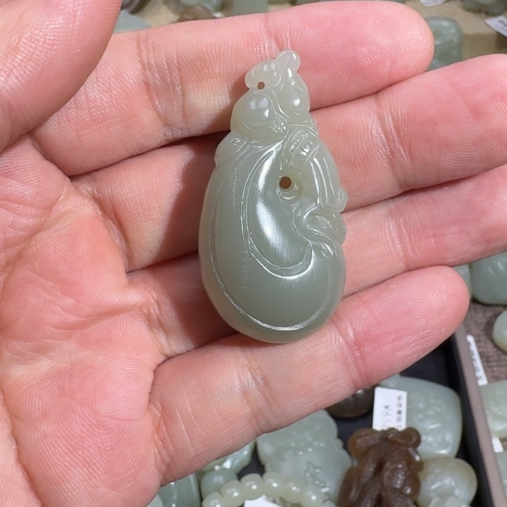 和田玉吊坠(不含链)未镶嵌