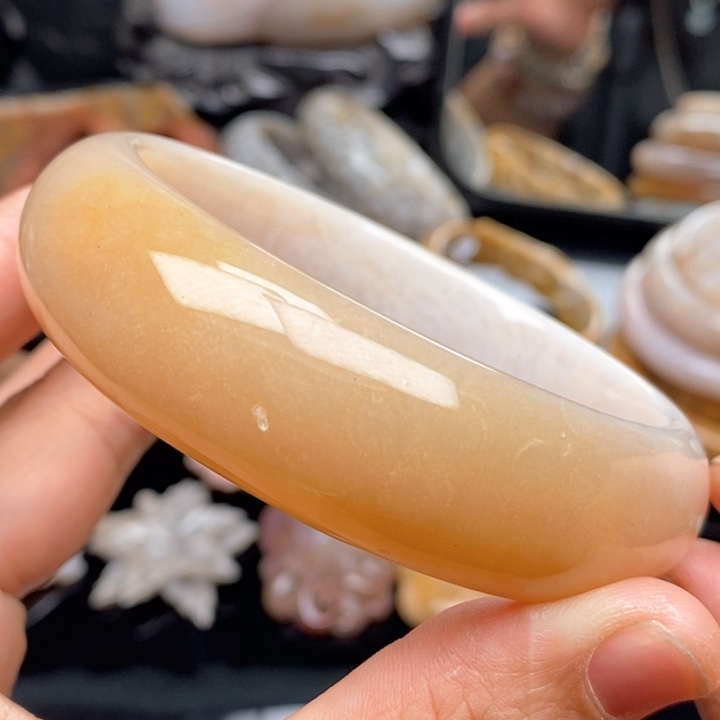 硅化珊瑚（珊瑚玉）手镯未镶嵌62.4