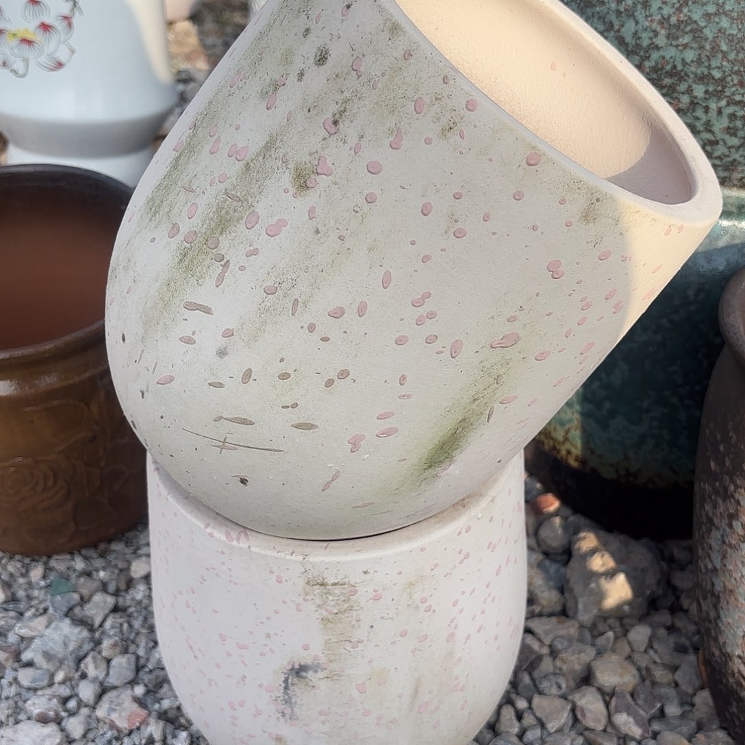 紫砂花盆两个粉白蛋壳瑕疵18*22