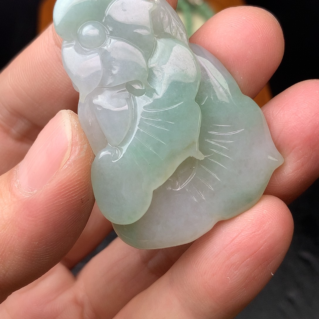 翡翠未镶嵌颈饰翡翠首饰和翡翠珠宝