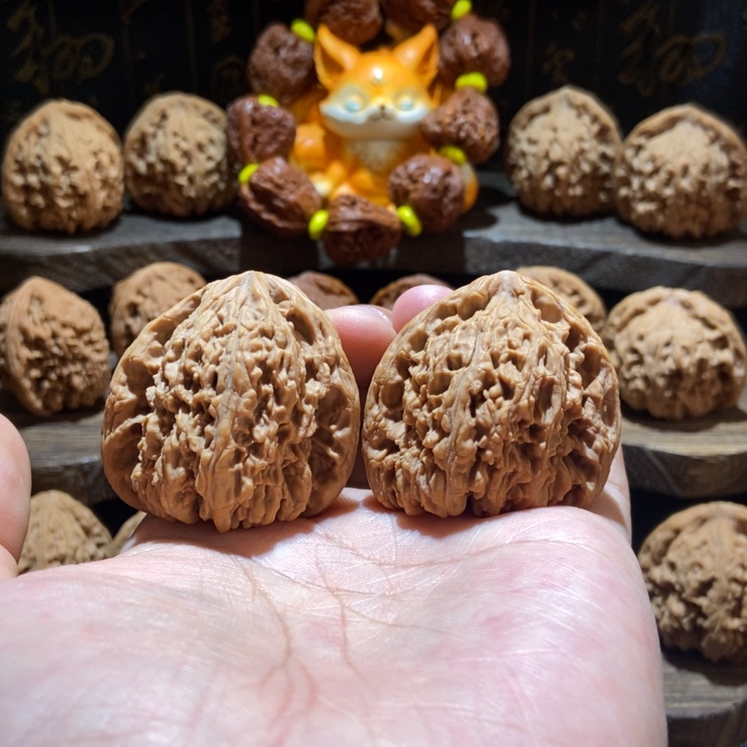 M***V把件文玩核桃涿鹿南将石