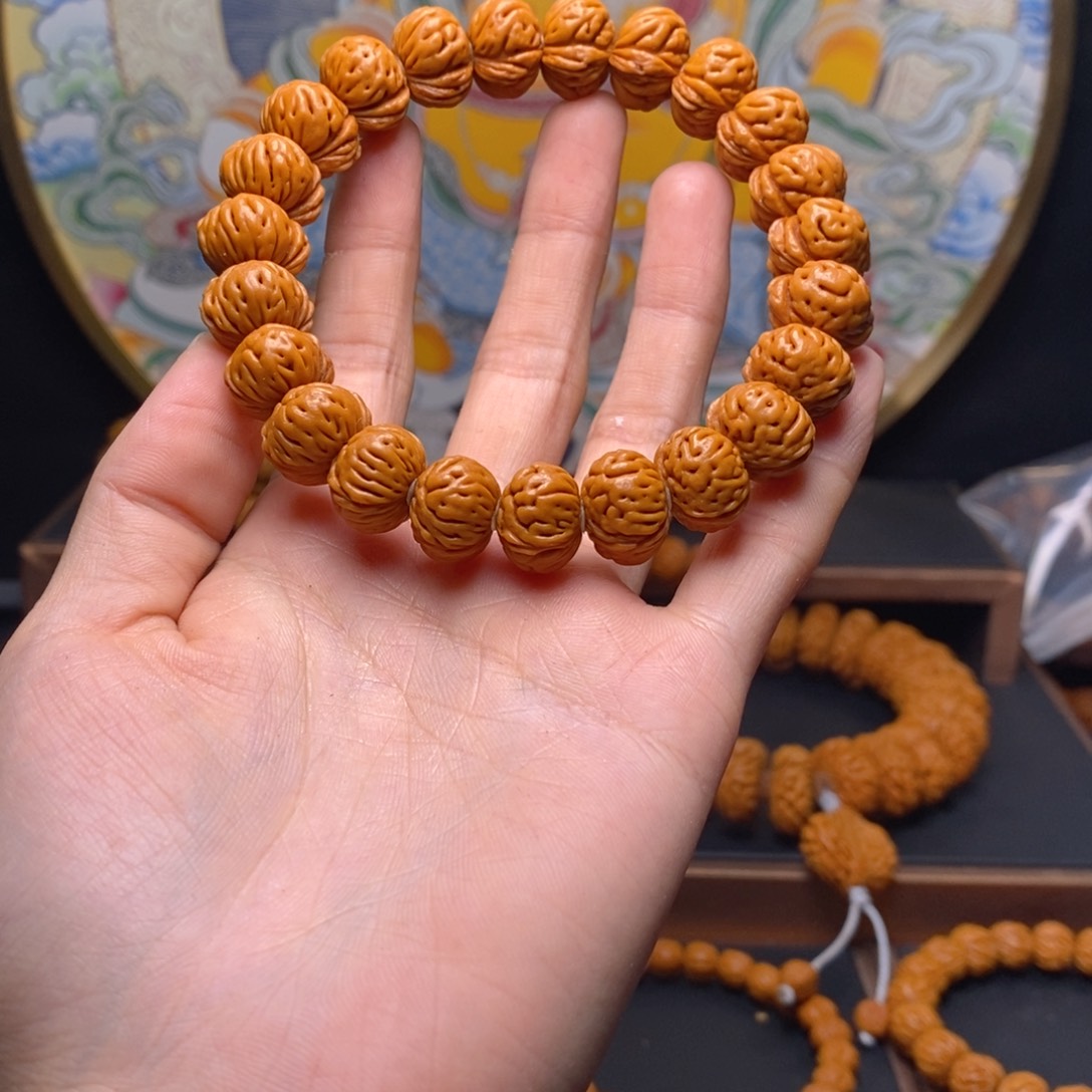 手串桃核星*克龙纹桃核蟠桃