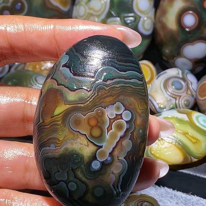 玛瑙/玉髓未镶嵌珠宝奇石76