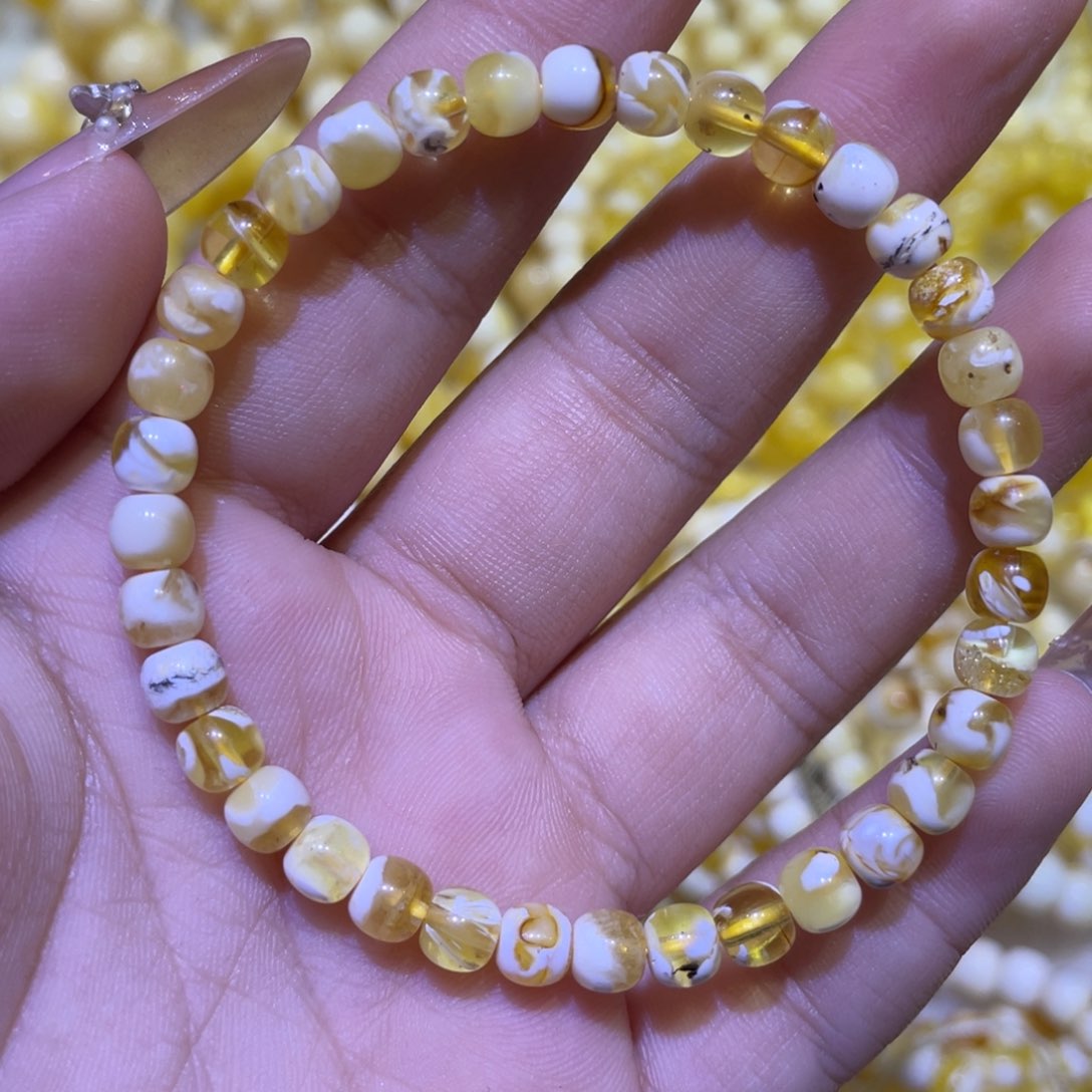 手绳琥珀未镶嵌5.5m
