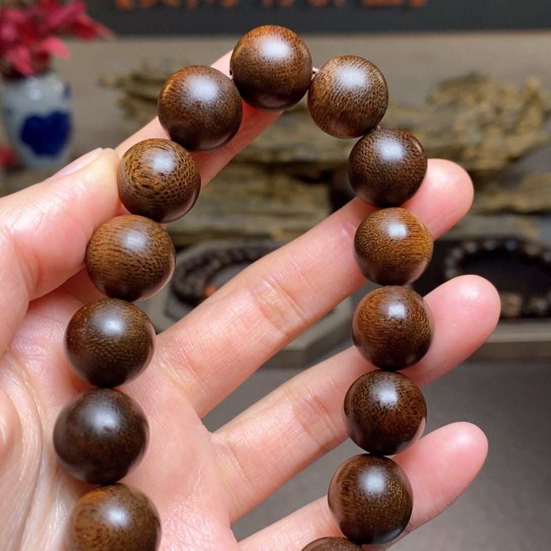 沉香手串越南芽庄紫棋楠玉化1.4