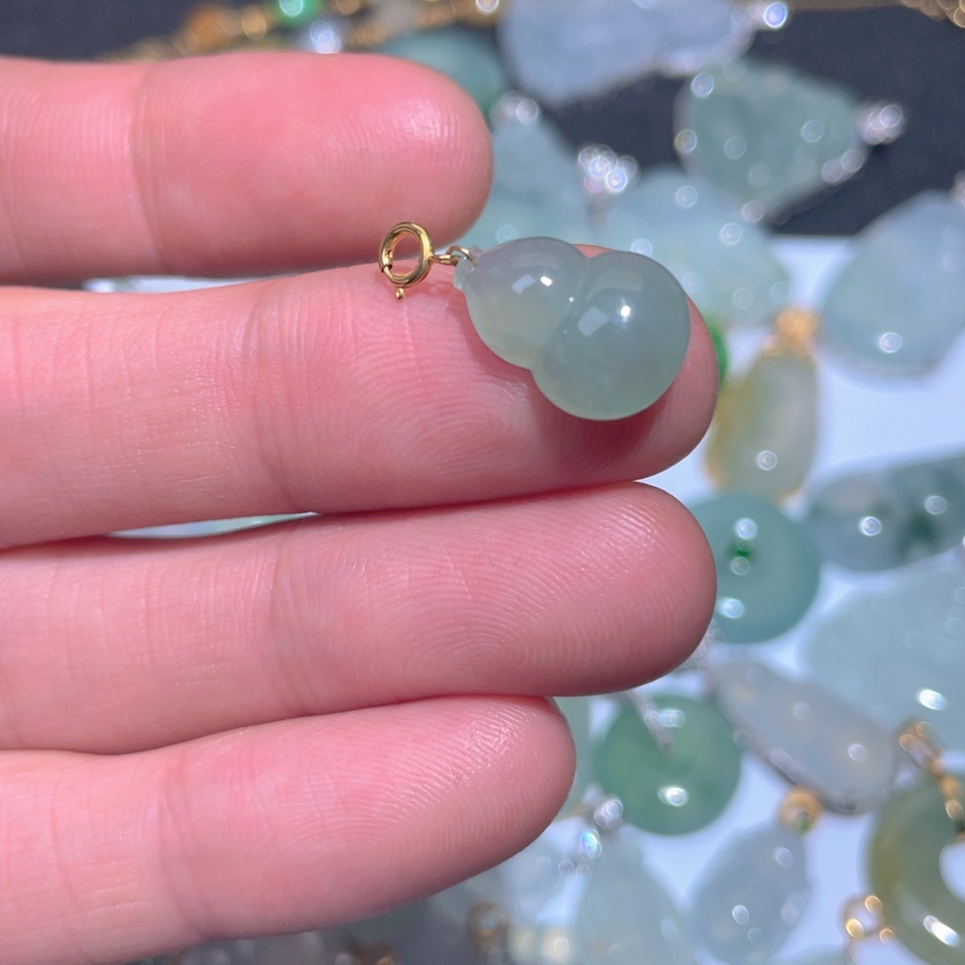 翡翠颈饰18K金镶嵌翡翠