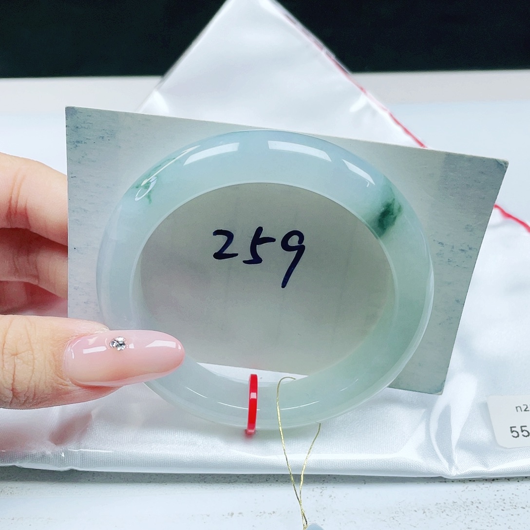 翡翠未镶嵌手镯 正圈55+