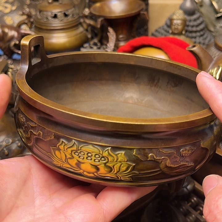 精美铜器批发档口