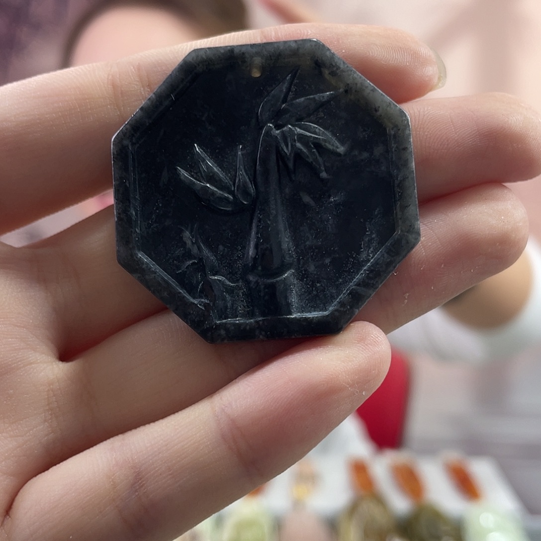蛇纹石玉未镶嵌吊坠(赠链)
