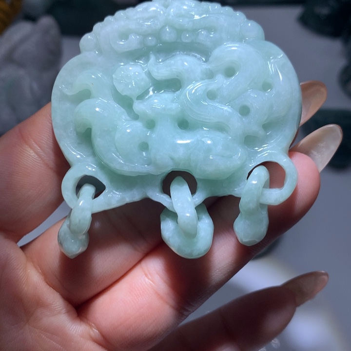 翡翠未镶嵌颈饰保真天然A货翡翠