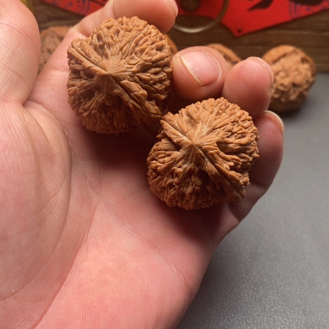 文玩核桃吊坠蒜头全品37