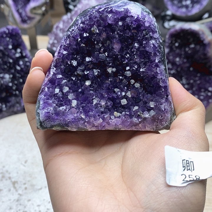 未镶嵌大型摆件（非配饰）紫晶