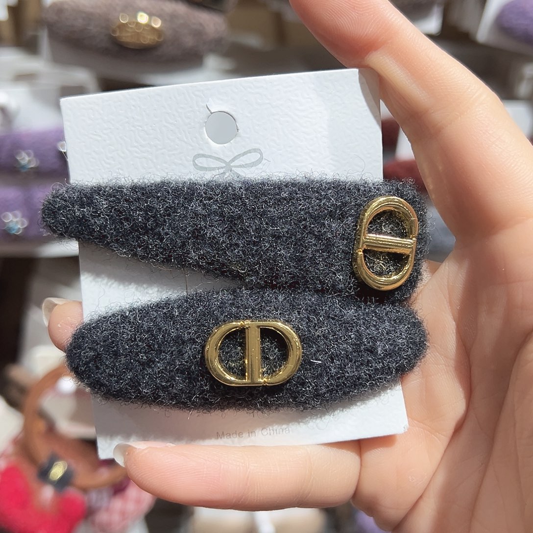 非金属灰色猪鼻掰掰夹