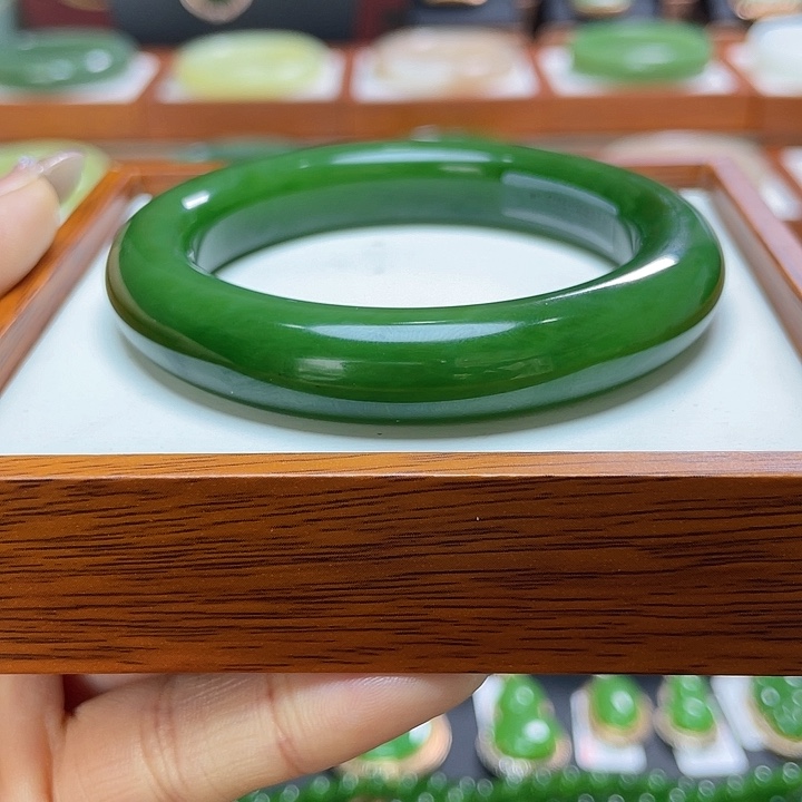 和田玉手镯55.6未镶嵌