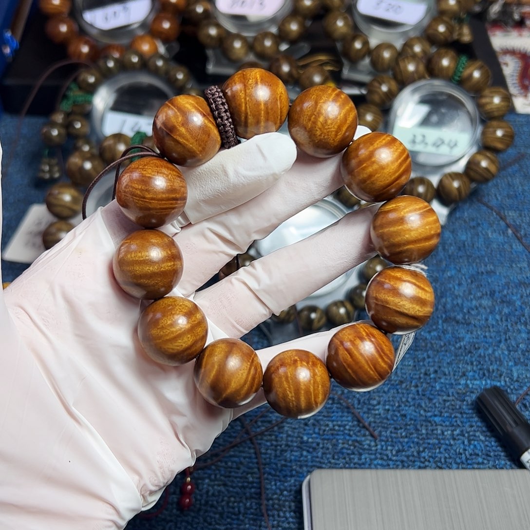 金丝楠枯木满水波手串