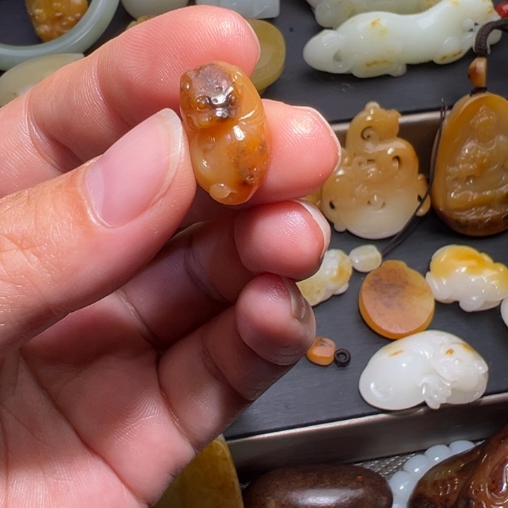 和田玉未镶嵌挂件方*