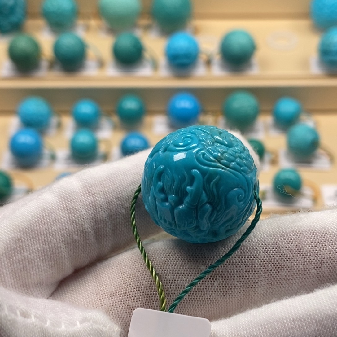 自***孩绿松石未镶嵌精品高瓷绿松石哦