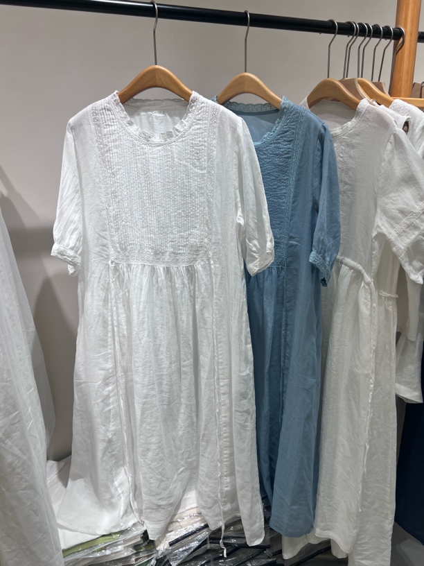 夏季新款苎麻蕾丝拼接短袖圆领大摆连衣裙