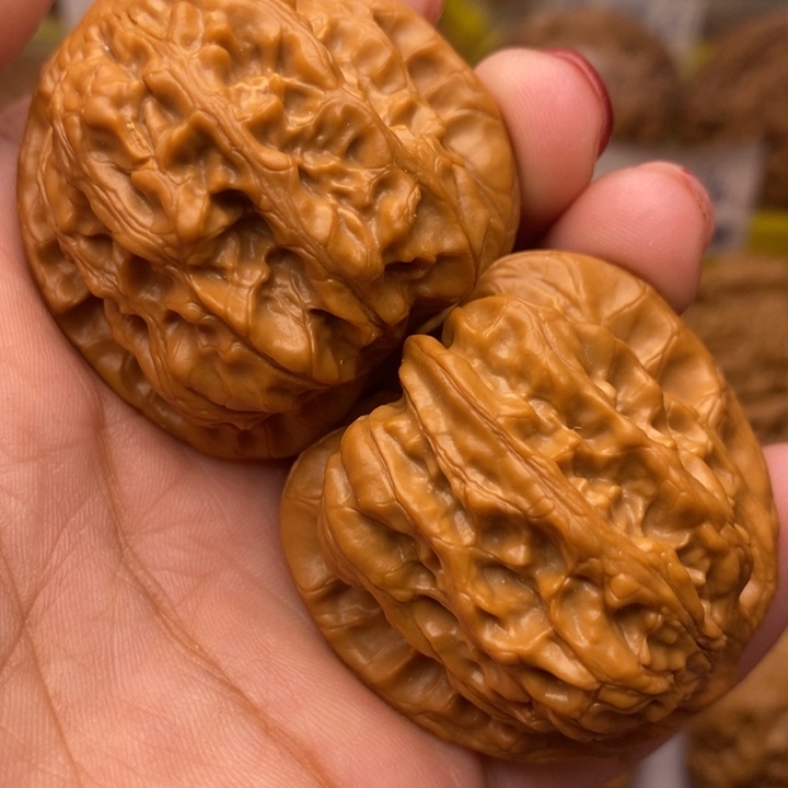 文玩核桃把件靠山王