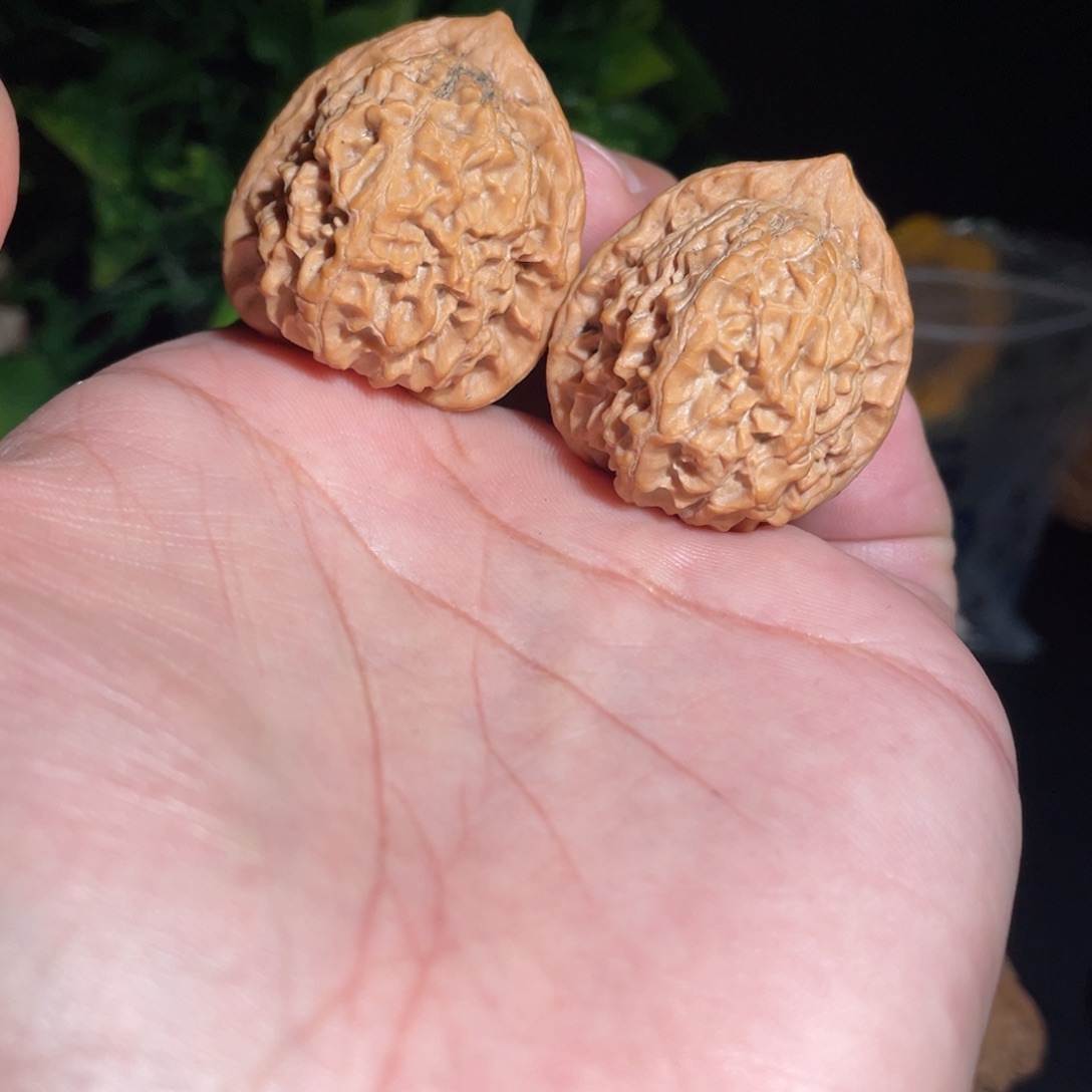 ****敢文玩核桃吊坠32琉璃官帽