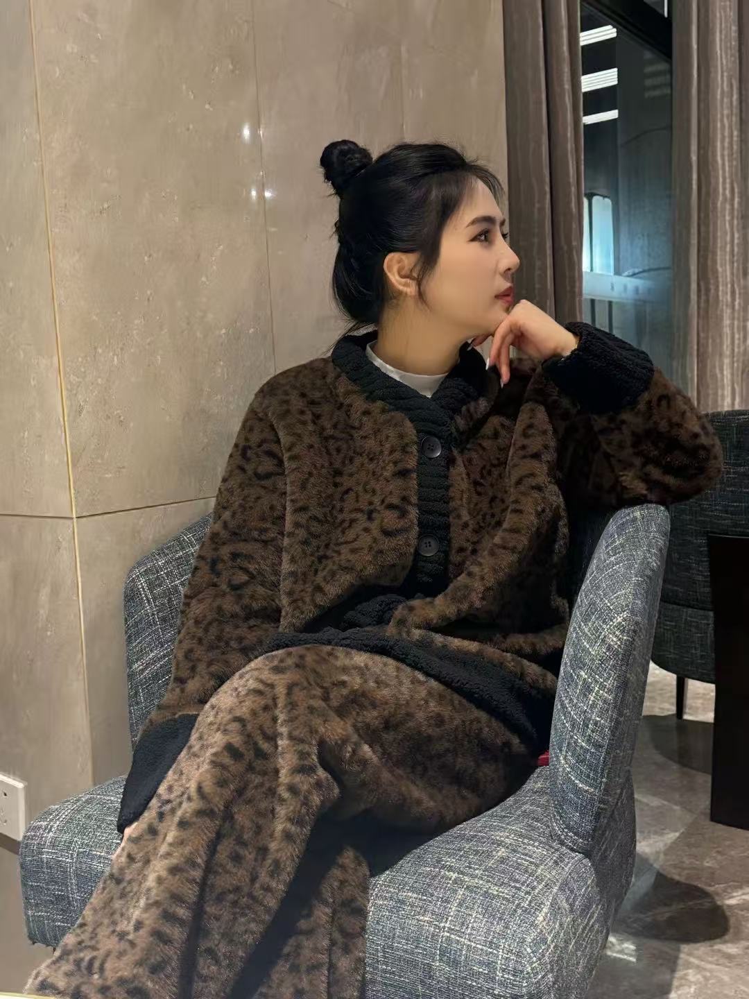 设计款男女同款睡衣兔毛北极绒秋冬家居服加绒加厚保暖套装可外穿