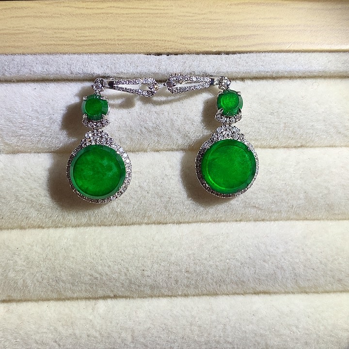 翡翠耳饰18K金镶嵌耳钉