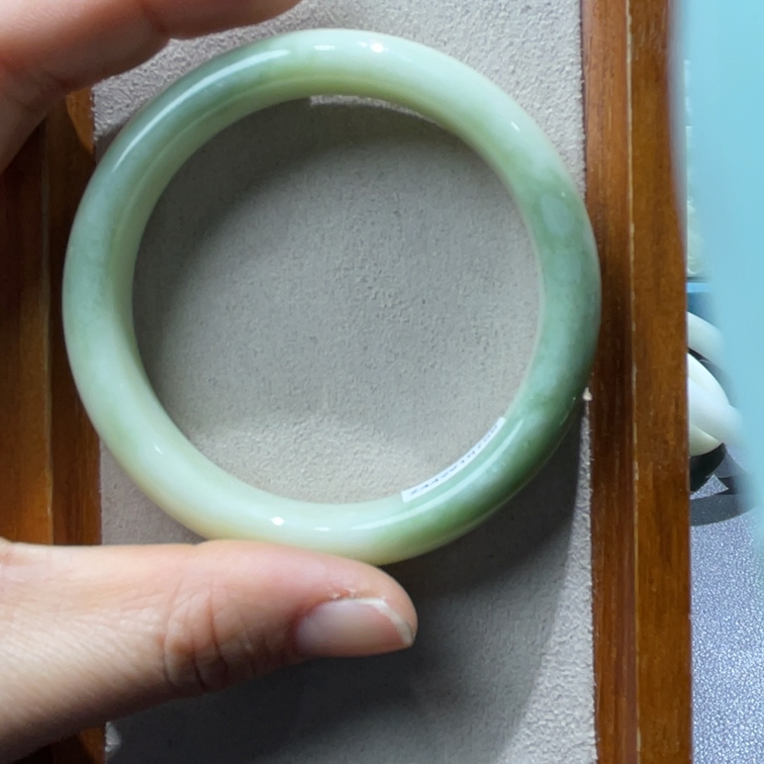 蓝田玉（蛇纹石化大理石玉）手镯未镶嵌游**水