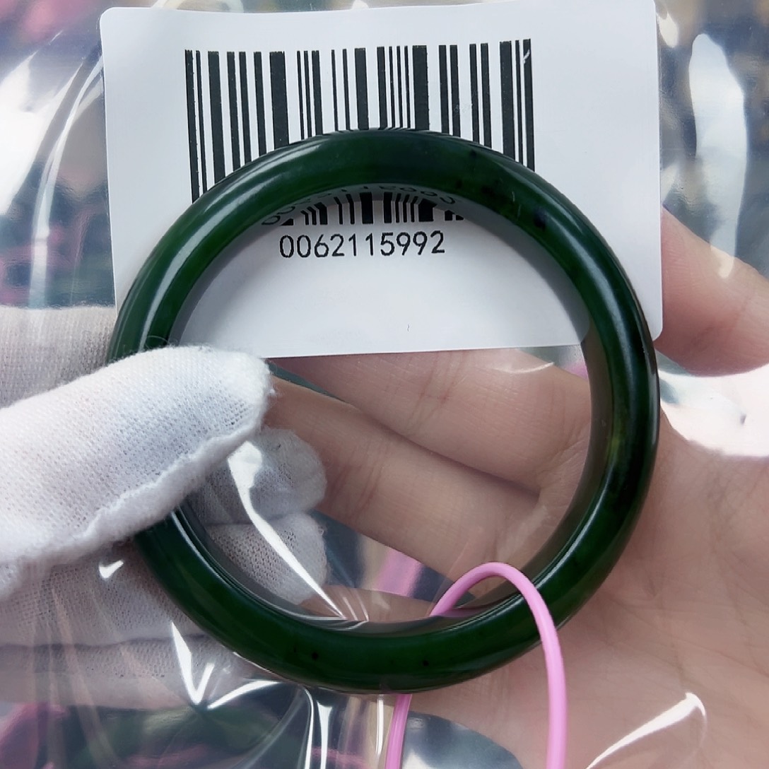 和田玉（碧玉）手镯未镶嵌6061