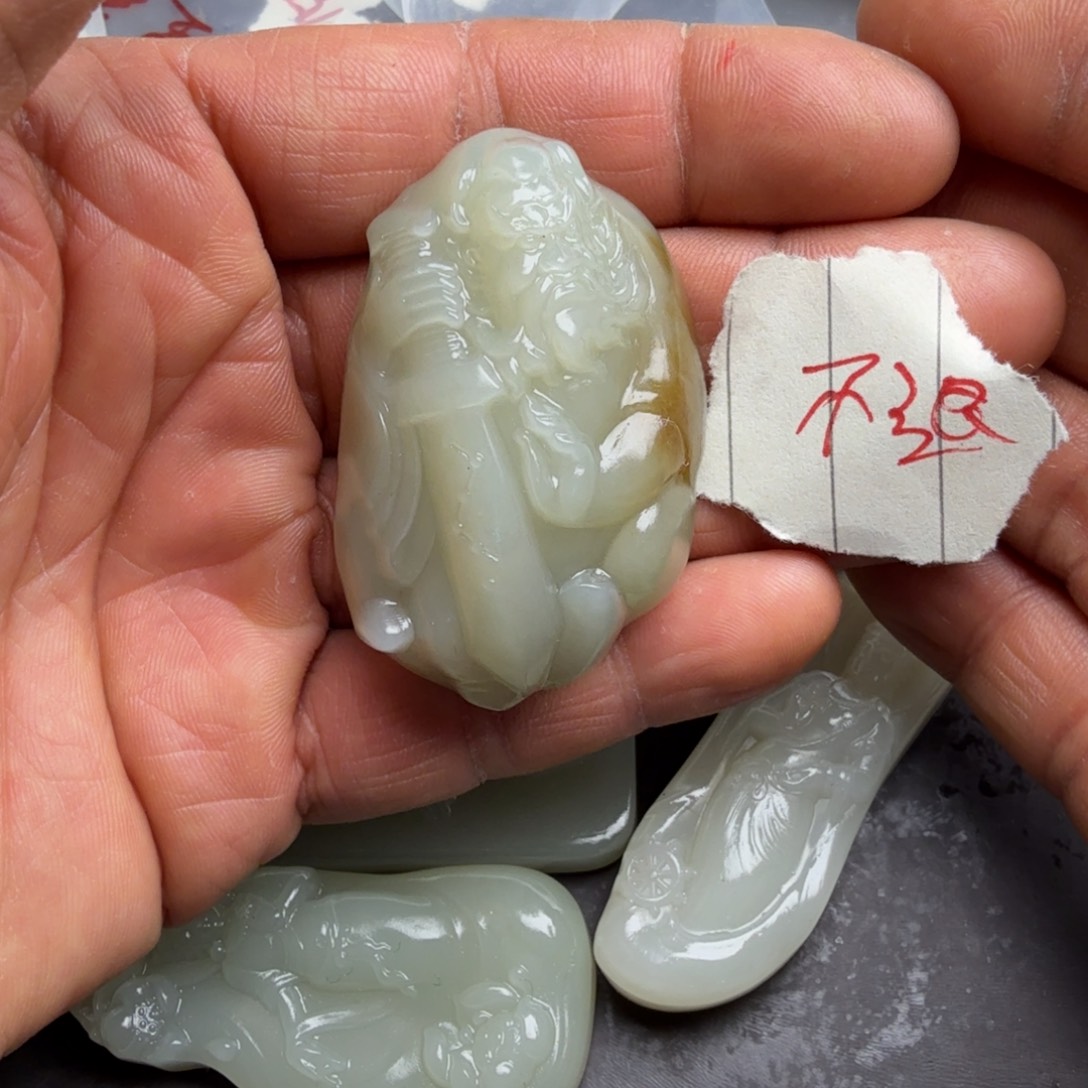 和田玉颈饰未镶嵌C****y