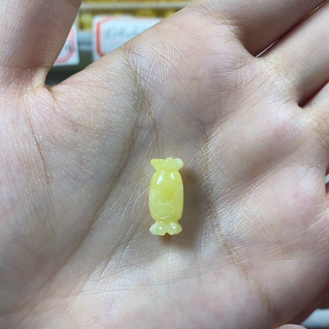 琥珀裸石未镶嵌糖果