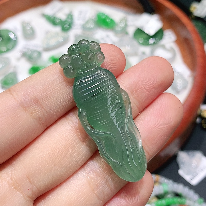 翡翠未镶嵌颈饰缅甸天然翡翠