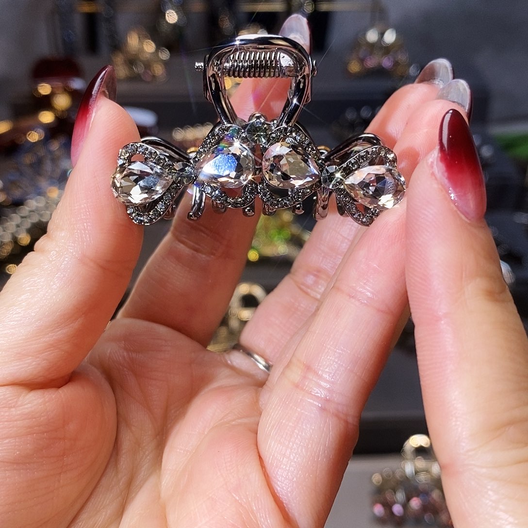 合成立方氧化锆铁合金