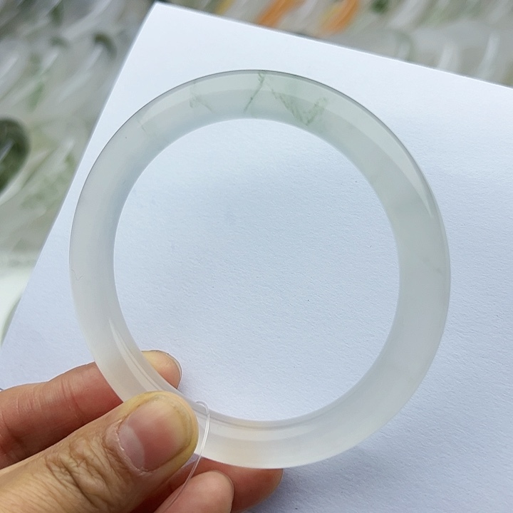 【闪购商品】石英质玉手镯未镶嵌