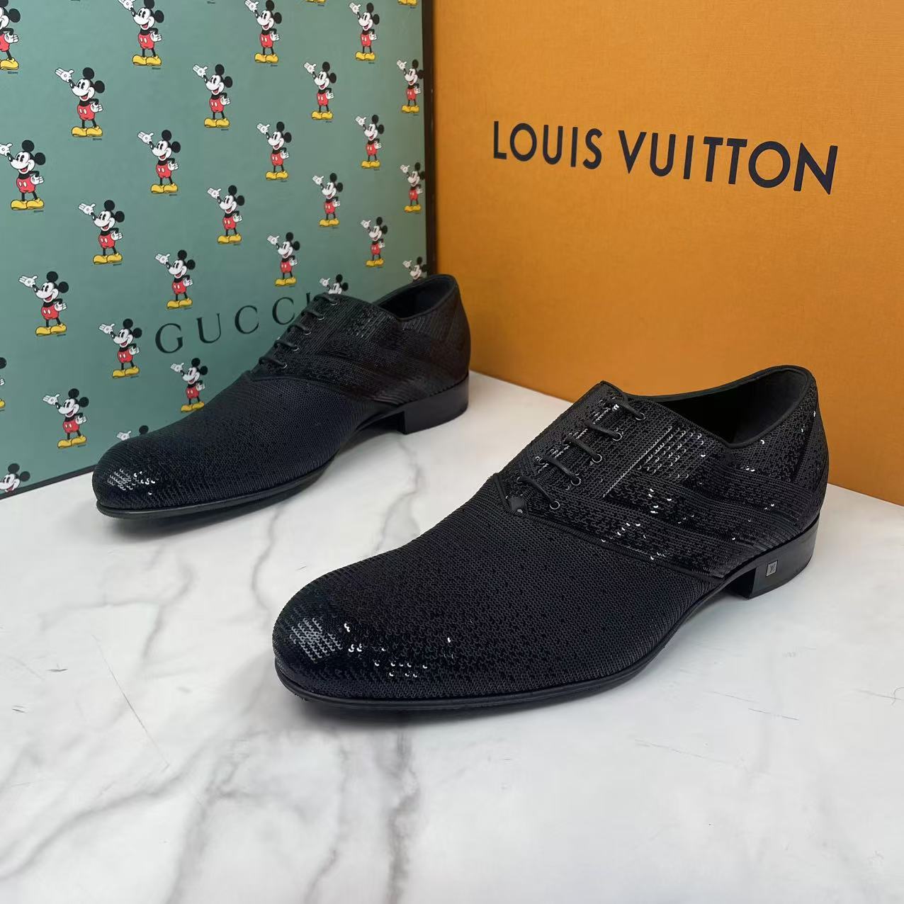 全新未使用 LouisVuitton/路易威登 黑色亮面英伦风皮鞋/40.5码