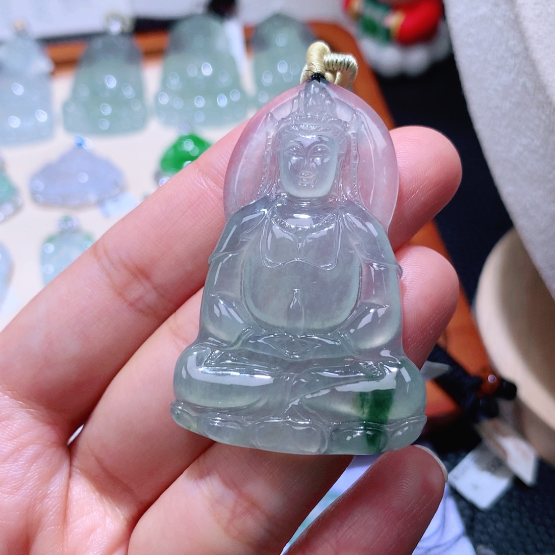 颈饰未镶嵌翡翠素衣