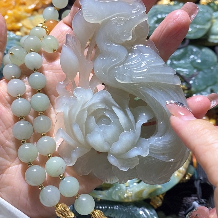 岫玉未镶嵌珠宝奇石