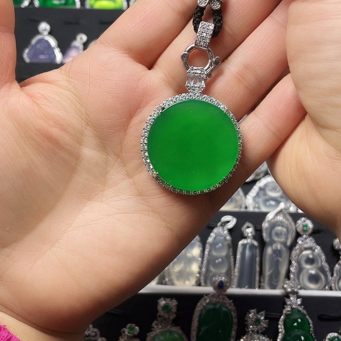 玛瑙/玉髓颈饰合金