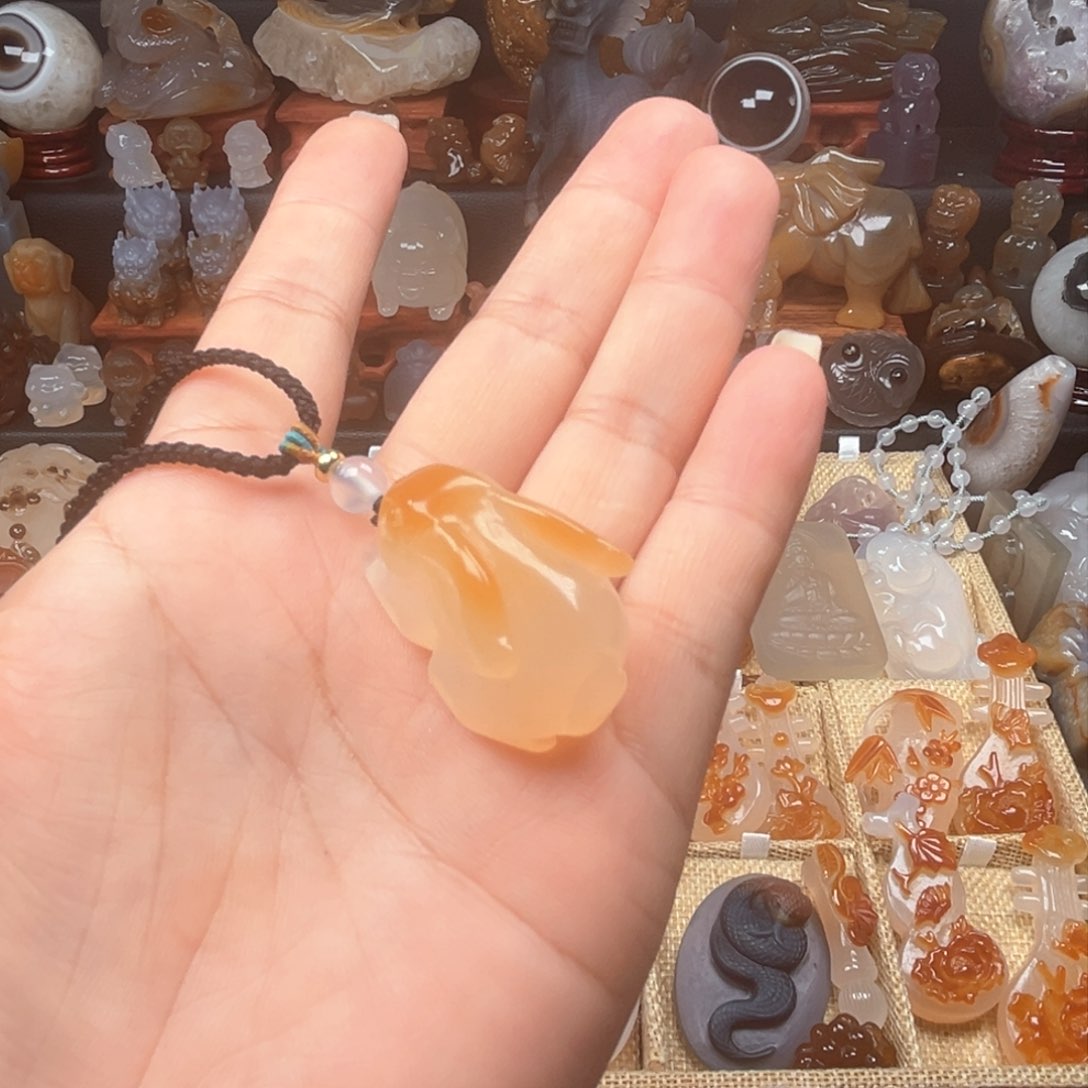 玛瑙/玉髓颈饰未镶嵌