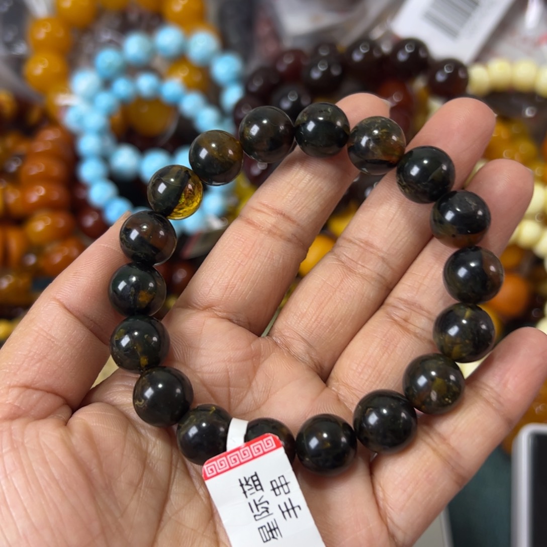 未镶嵌琥珀珠宝奇石1454