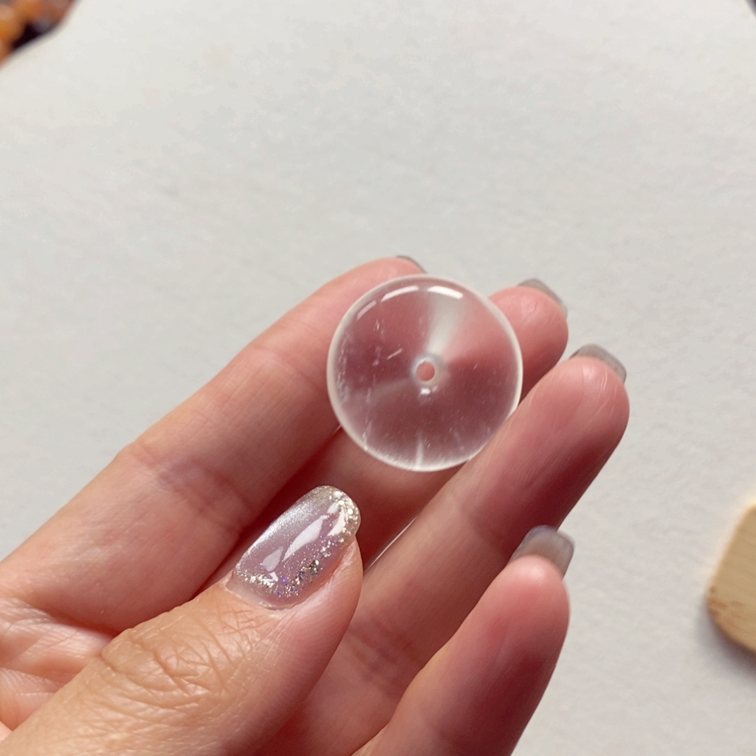 石英质玉未镶嵌颈饰