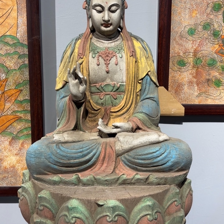 虢***浩精美全品案头摆件