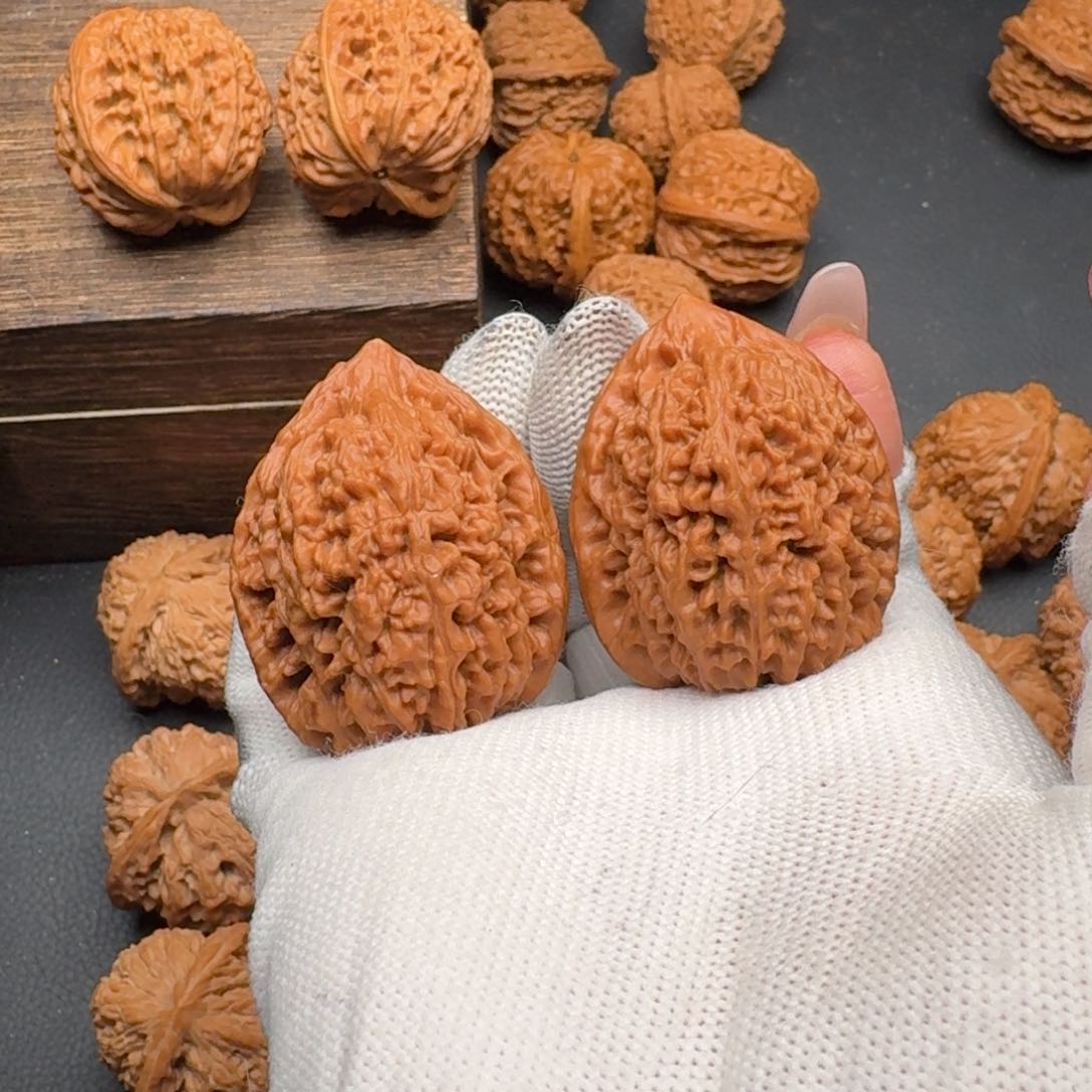 文玩核桃吊坠36大蒜