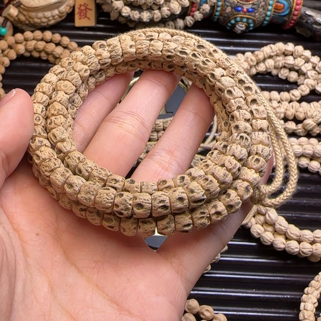 柏香籽/百香籽吊坠麦***股