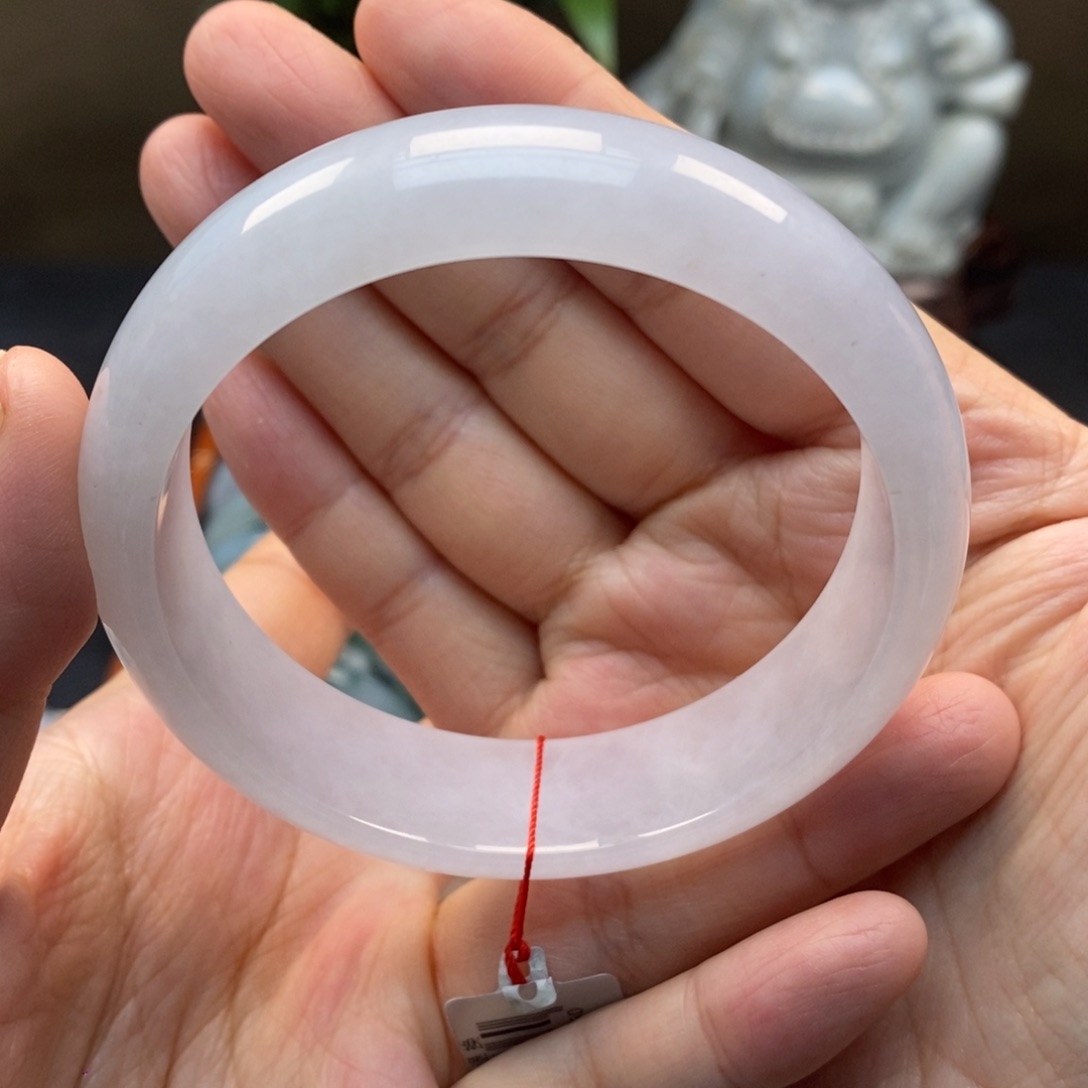 翡翠手镯未镶嵌天然