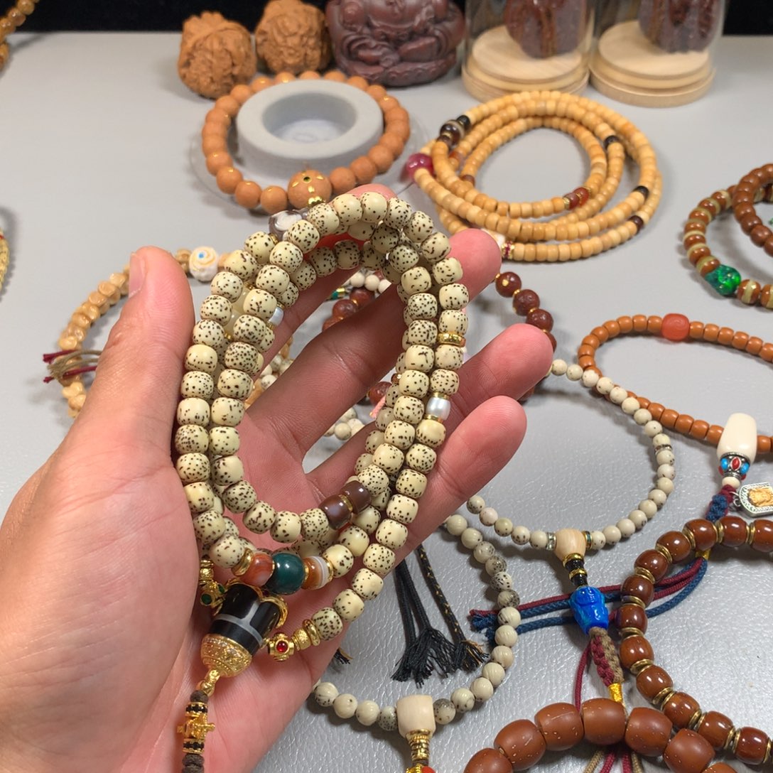 吊坠星月菩提。。。。。。。。。。。